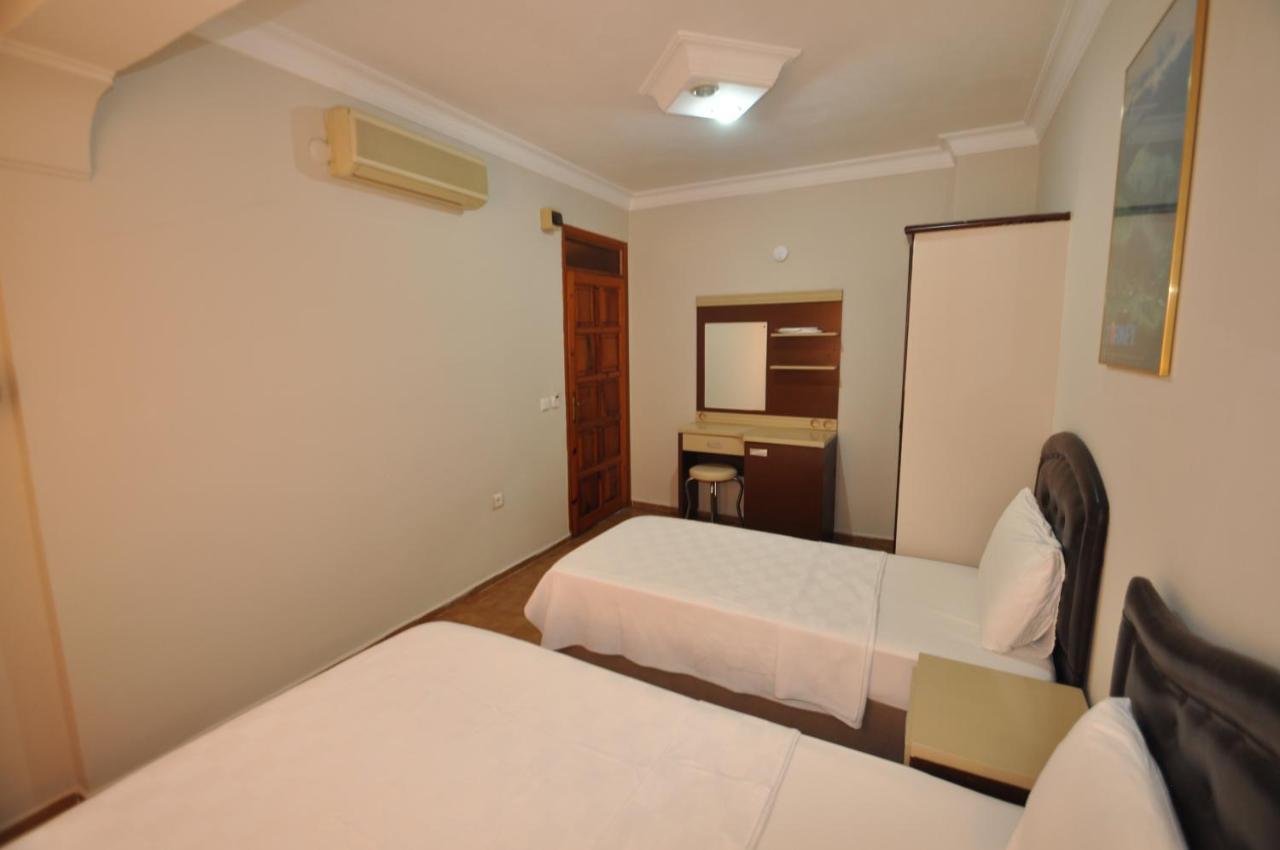 Defne & Zevkim Hotel Marmaris Bagian luar foto